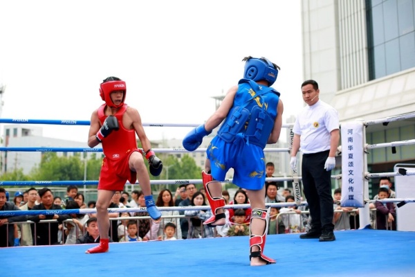 少林小龙武校学员比赛 (5).jpg